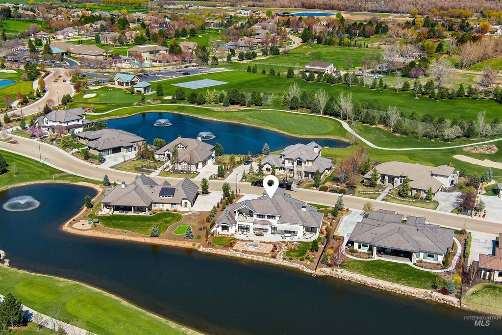 2195 W Three Lakes Drive, Meridian