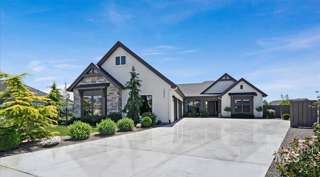 2685 N Fruniz Ave, Eagle