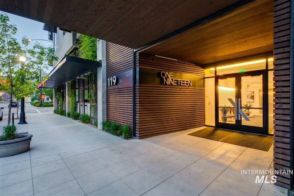 119 S 10th #605, Boise