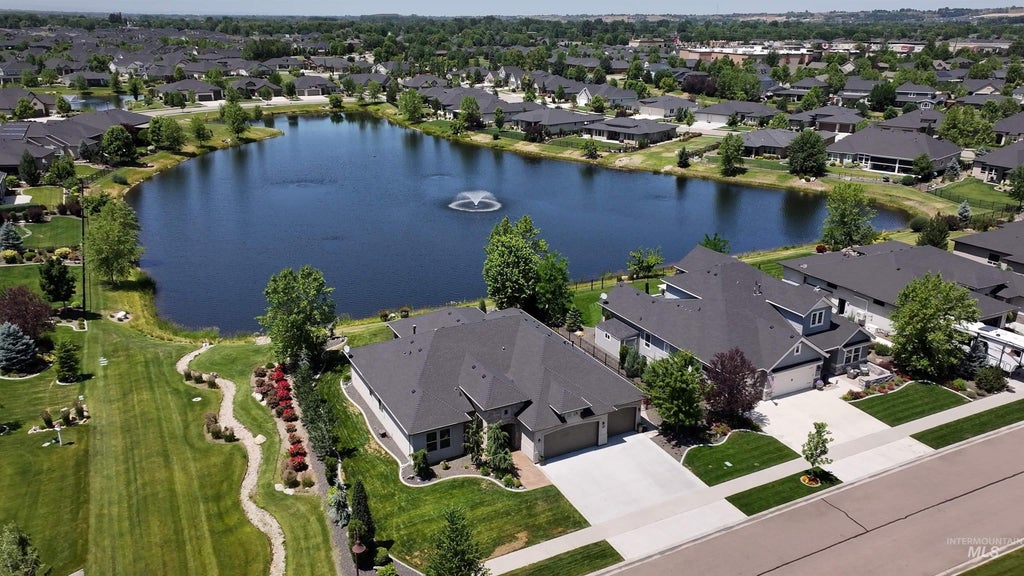 547 S Rivermist Ave, Star