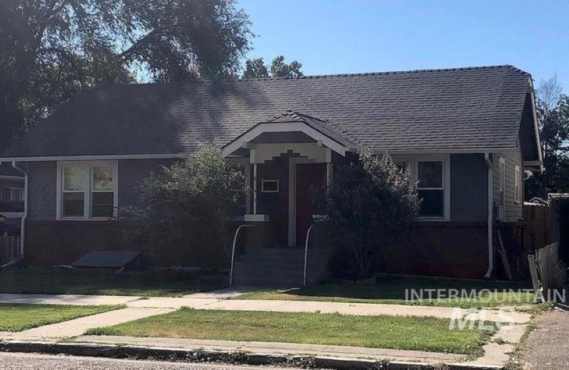 412 15th Ave S, Nampa