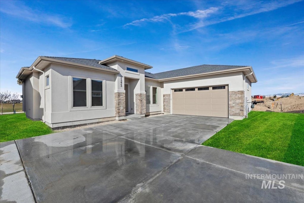 11273 S Corballis Ln., Kuna