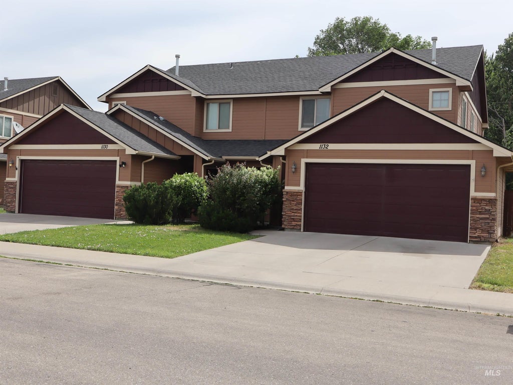 1130-1132 Mayflower, Mountain Home